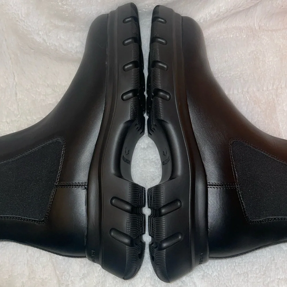 VOILE BLANCHE TWILLY CHELSEA
Leather Boots in Black - Picture 14 of 16